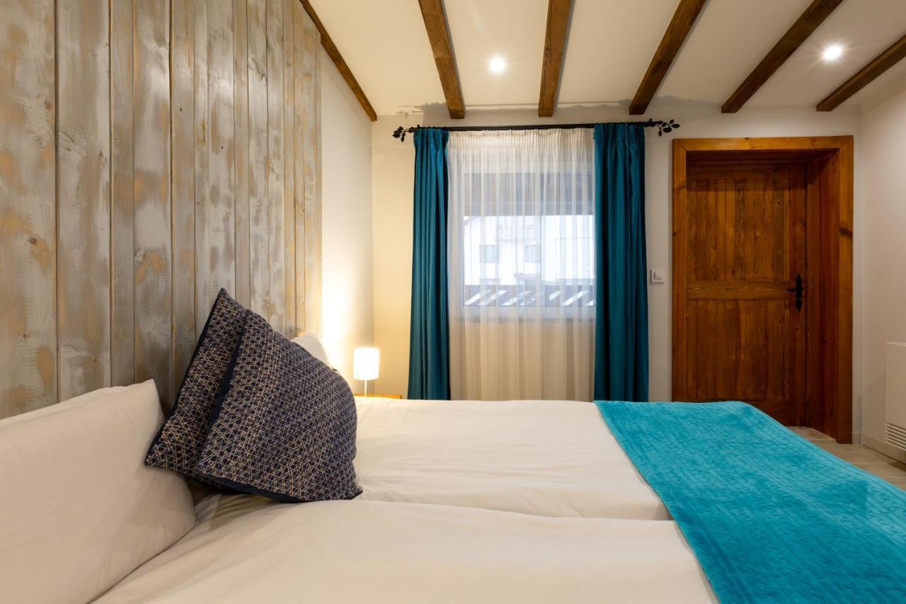 Къщи За Гости Сноуфлейк Snowflake Chalet And Snowflake Lodge Bansko Exteriör bild