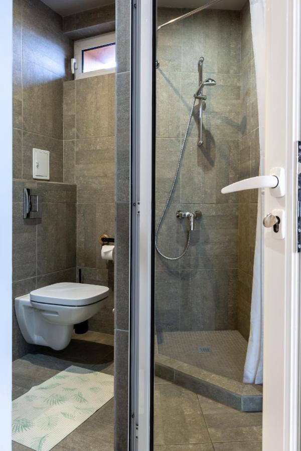 Къщи За Гости Сноуфлейк Snowflake Chalet And Snowflake Lodge Bansko Exteriör bild